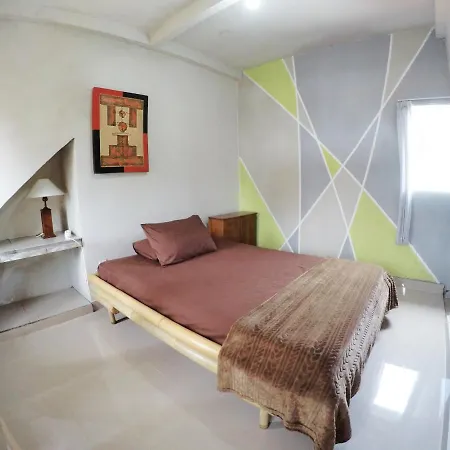 Jro Maman Guest House (Adults Only)